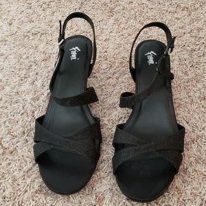 Black sparkle strappy NWT size 13W 2.5" heel